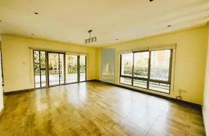 Compound - 4 Bedrooms - 5 Bathrooms for rent in Al Jasra - Northern Governorate