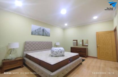 Apartment - 3 Bedrooms - 3 Bathrooms for rent in Al Juffair - Capital Governorate