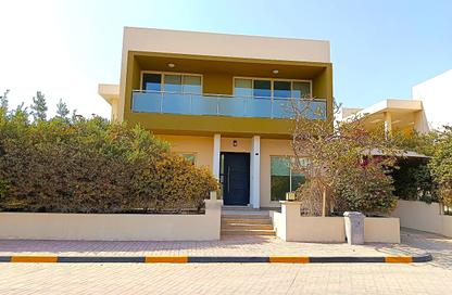 Villa - 4 Bedrooms - 5 Bathrooms for rent in Saar - Northern Governorate