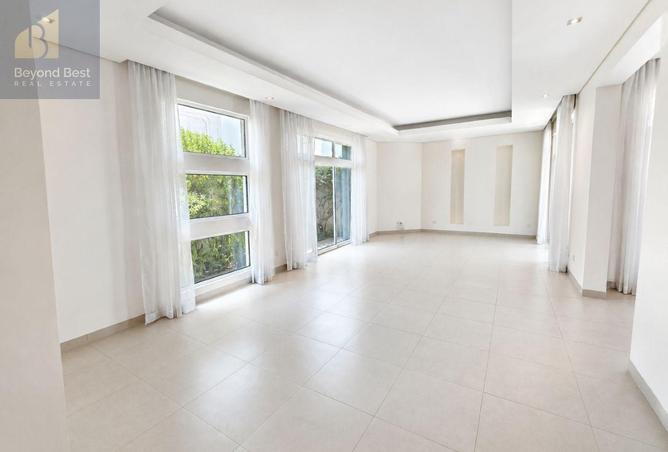 56124966 - Property Image 2