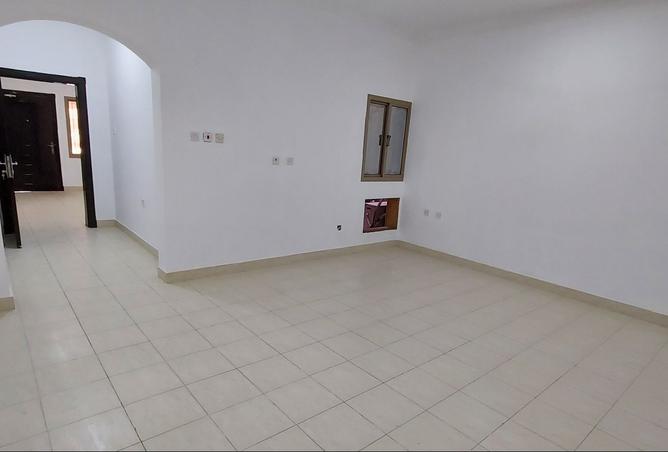 980783 - Property Image 2