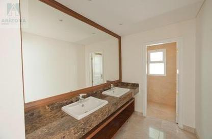 Villa - 4 Bedrooms - 4 Bathrooms for rent in Saar - Northern Governorate