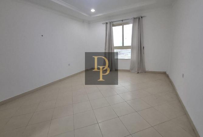 53574803 - Property Image 3