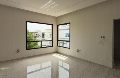 Villa - 4 - 5 for sale in Shahrakan - Northern Governorate