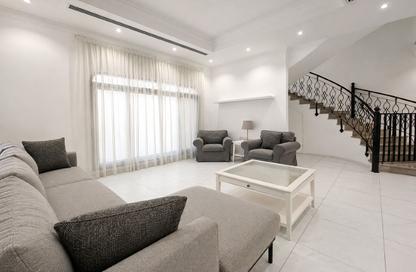 Villa - 4 Bedrooms - 6 Bathrooms for rent in Saar - Northern Governorate