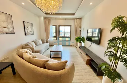 Apartment - 2 Bedrooms - 3 Bathrooms for rent in Busaiteen - Muharraq Governorate