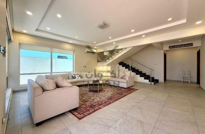 Villa - 6 Bedrooms - 7+ Bathrooms for rent in Janabiya - Northern Governorate