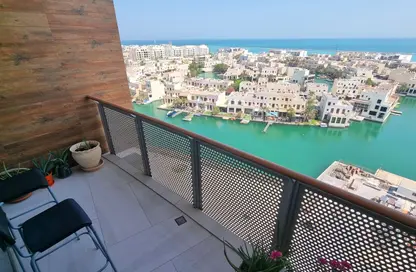 شقة - 2 غرف نوم - 3 حمامات للايجار في شارع أمواج - أمواج - المحرق