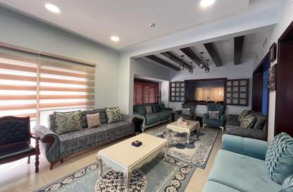 Villa - 3 - 4 for rent in Saar - Northern Governorate