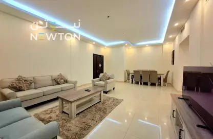 Apartment - 2 Bedrooms - 2 Bathrooms for rent in Al Juffair - Capital Governorate