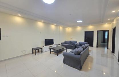 Apartment - 2 Bedrooms - 2 Bathrooms for rent in Al Juffair - Capital Governorate