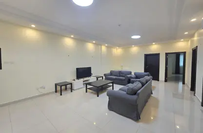 Apartment - 2 Bedrooms - 2 Bathrooms for rent in Al Juffair - Capital Governorate