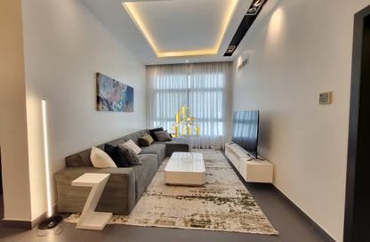 Apartment - 2 Bedrooms - 3 Bathrooms for rent in Janabiya - Northern Governorate