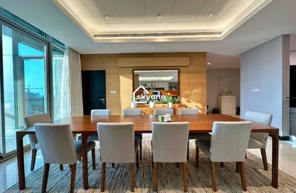 Penthouse - 3 Bedrooms - 4 Bathrooms for rent in Reef Island - Capital Governorate