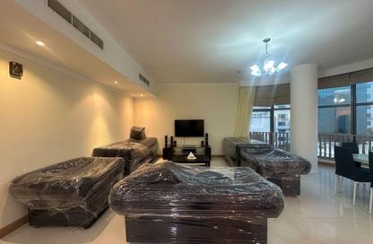 Apartment - 3 Bedrooms - 4 Bathrooms for rent in Seef - Capital Governorate