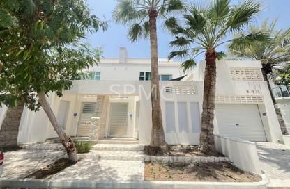 Villa - 4 Bedrooms - 4 Bathrooms for rent in Saar - Northern Governorate