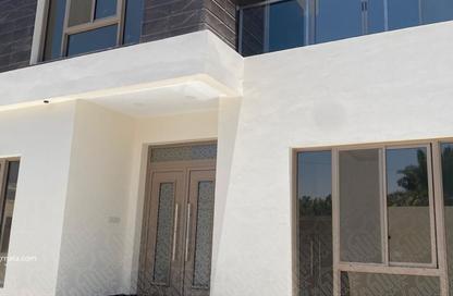 Villa - 6 - 6 for sale in Hidd - Muharraq Governorate