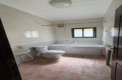 Apartment - 2 Bedrooms - 2 Bathrooms for rent in Adliya - Manama - Capital Governorate