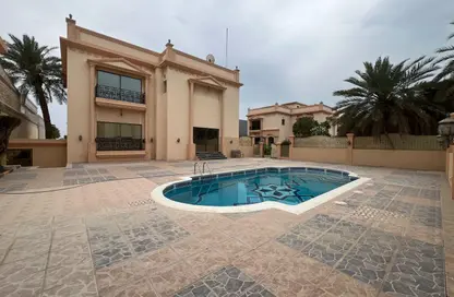 Compound - 5 Bedrooms - 5 Bathrooms for rent in Saar - Northern Governorate