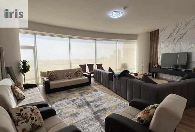 985783 - Property Main Image