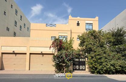 Villa - 6 Bedrooms - 7 Bathrooms for sale in Shakhura - Northern Governorate