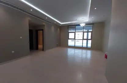 Apartment - 3 Bedrooms - 2 Bathrooms for rent in Saar - Northern Governorate