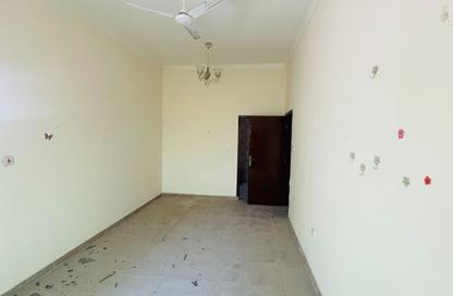 Apartment - 2 - 2 for rent in Sanad - Central Governorate Apartment - 2 - 2 for rent in Sanad - Central Governorate
