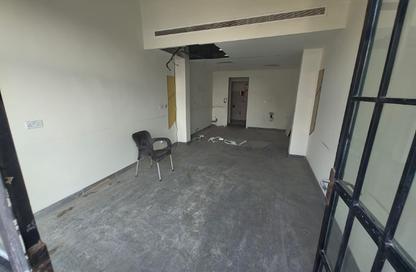Shop - Studio - 1 for rent in Jurdab - Central Governorate