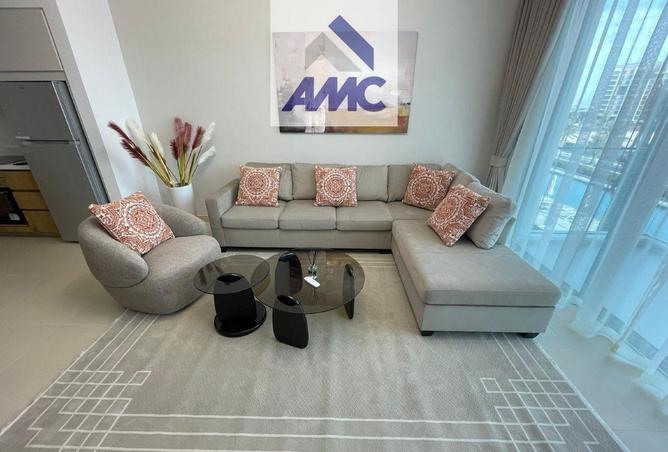 998633 - Property Image 2