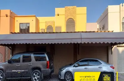 فيلا - 5 غرف نوم - 5 حمامات للبيع في البسيتين - المحرق