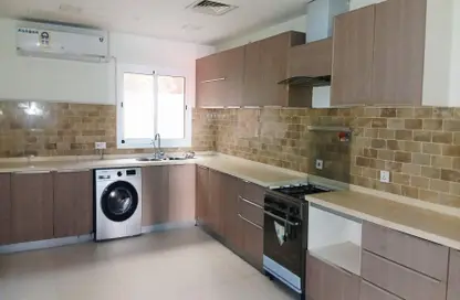 شقة - 3 غرف نوم - 3 حمامات للايجار في توبلي - المحافظة الوسطى