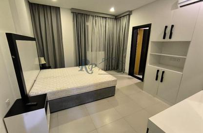 Apartment - 2 Bedrooms - 3 Bathrooms for rent in Hidd - Muharraq Governorate
