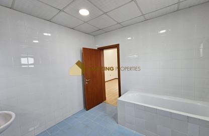 Apartment - 2 Bedrooms - 2 Bathrooms for rent in Maqabah - Northern Governorate
