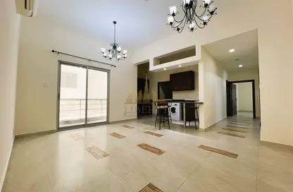 Apartment - 2 Bedrooms - 2 Bathrooms for rent in Mahooz - Manama - Capital Governorate