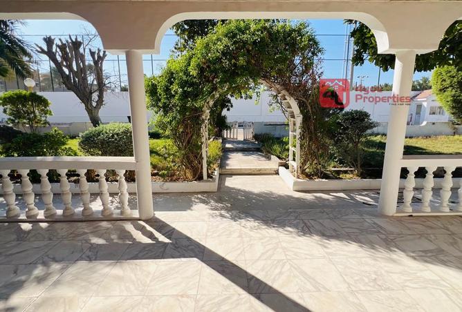 995266 - Property Image 2