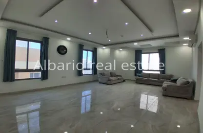 Apartment - 3 Bedrooms - 3 Bathrooms for rent in Hidd - Muharraq Governorate