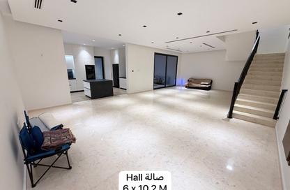 Villa - 4 - 4 for sale in Saar - Northern Governorate