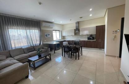Apartment - 2 Bedrooms - 2 Bathrooms for rent in Salmaniya - Manama - Capital Governorate