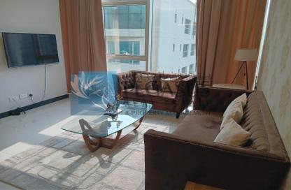 Apartment - 3 Bedrooms - 4 Bathrooms for rent in Al Juffair - Capital Governorate