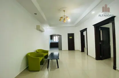 Office Space - 2 Bedrooms - 2 Bathrooms for rent in Mahooz - Manama - Capital Governorate