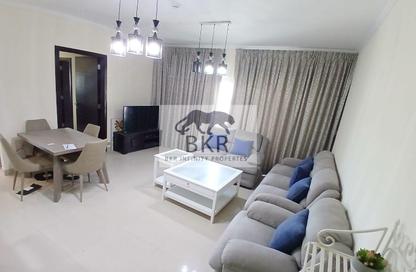 Apartment - 2 Bedrooms - 2 Bathrooms for rent in Busaiteen - Muharraq Governorate