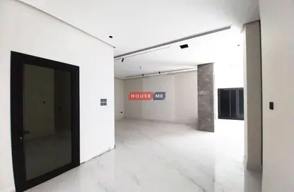 فيلا - 3 غرف نوم - 5 حمامات للبيع في البسيتين - المحرق