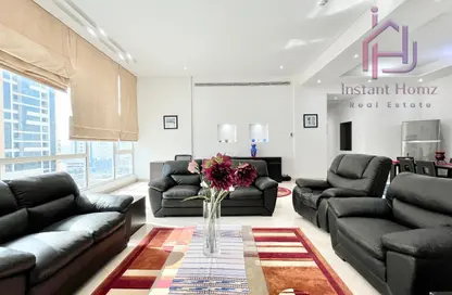 Apartment - 2 Bedrooms - 3 Bathrooms for sale in Al Juffair - Capital Governorate