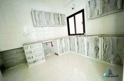 Office Space - Studio - 2 Bathrooms for rent in Exhibition Road - Hoora - Capital Governorate
