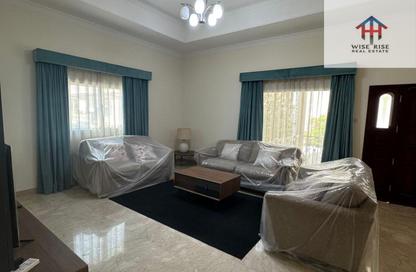 Villa - 4 - 5 for rent in Al Juffair - Capital Governorate