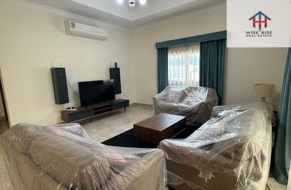 Villa - 4 - 5 for rent in Al Juffair - Capital Governorate