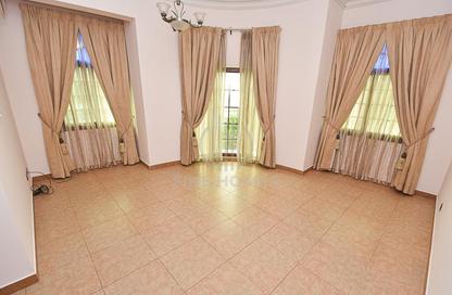 Villa - 4 Bedrooms - 3 Bathrooms for rent in Saar - Northern Governorate