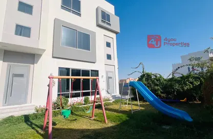Villa - 4 Bedrooms - 5 Bathrooms for rent in Saar - Northern Governorate