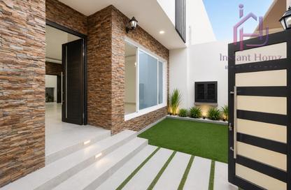 Villa - 4 Bedrooms - 6 Bathrooms for sale in Hidd - Muharraq Governorate