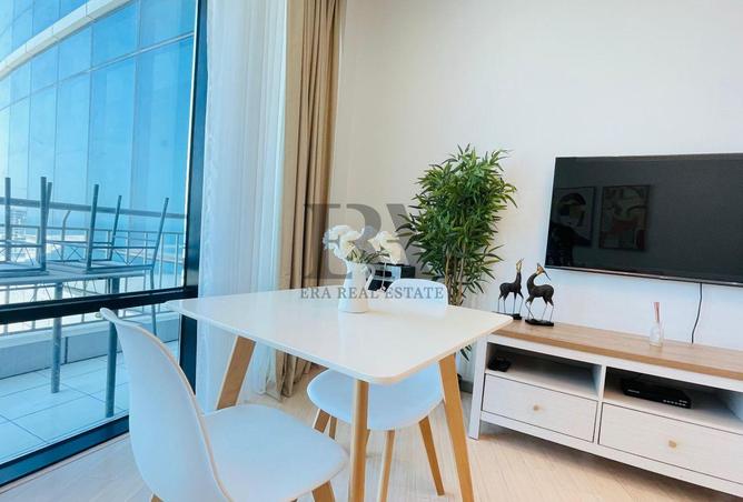 987277 - Property Image 2